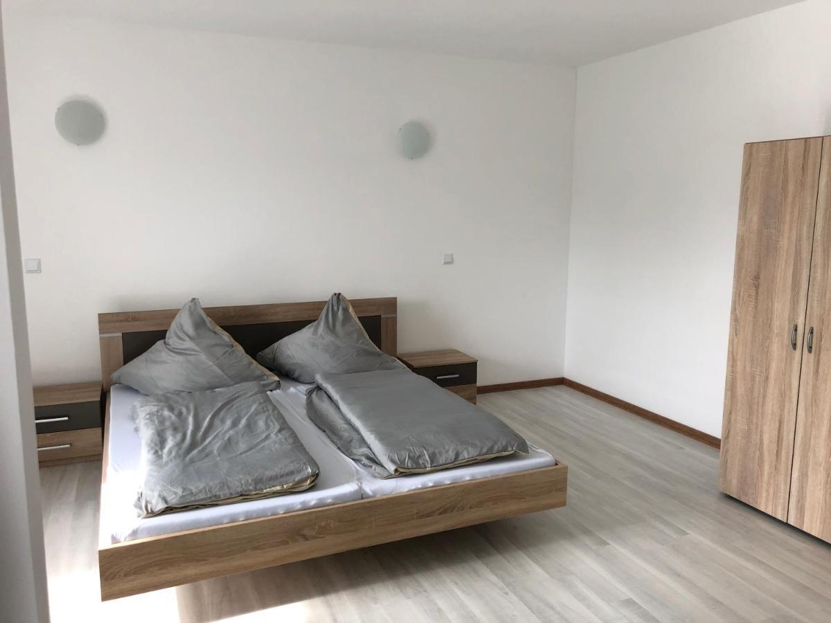 Stundenhotel Krieger Bueren  Zewnętrze zdjęcie